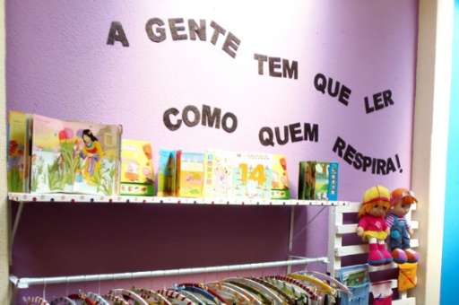 Cantinho ou Cabide ou Varal de Leitura nas salas de aula do Programa Pilar